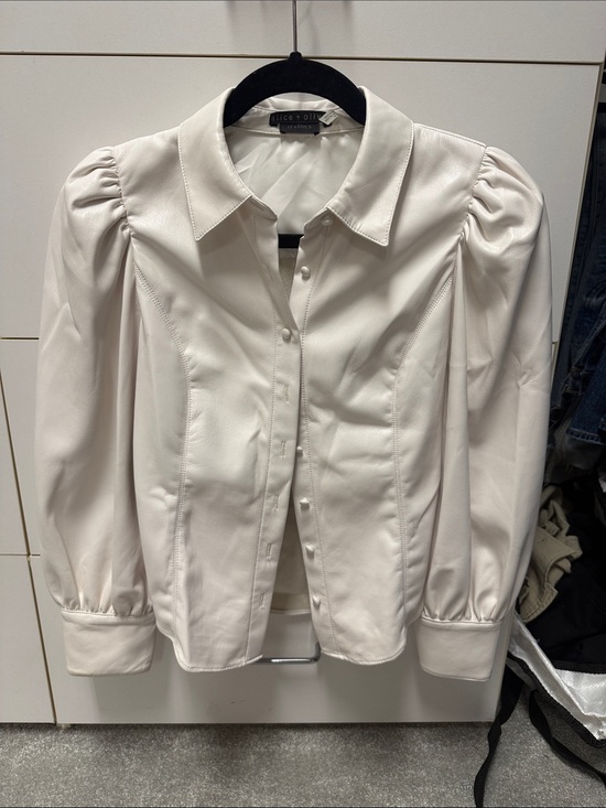Alice + Olivia Jackets & Blazers - Alice + Olivia Cream Puff-Sleeve Button-Up Shirt